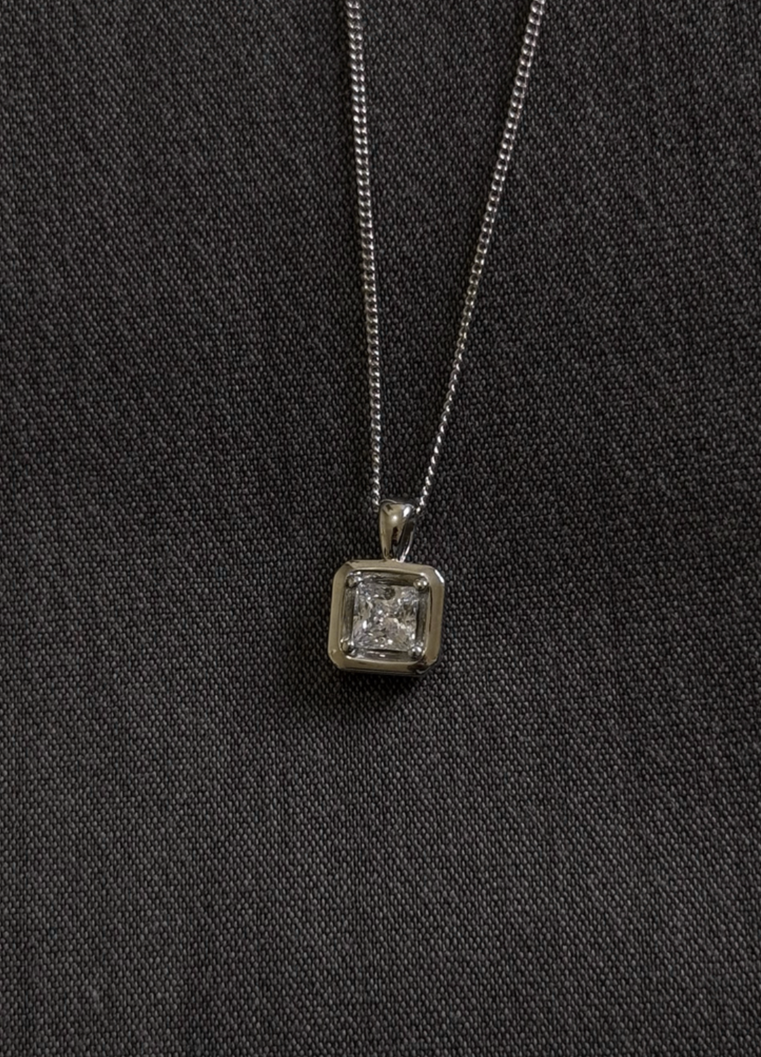 BOÎTE NECKLACE