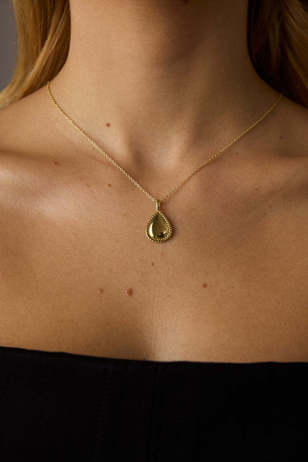 ODETTE NECKLACE