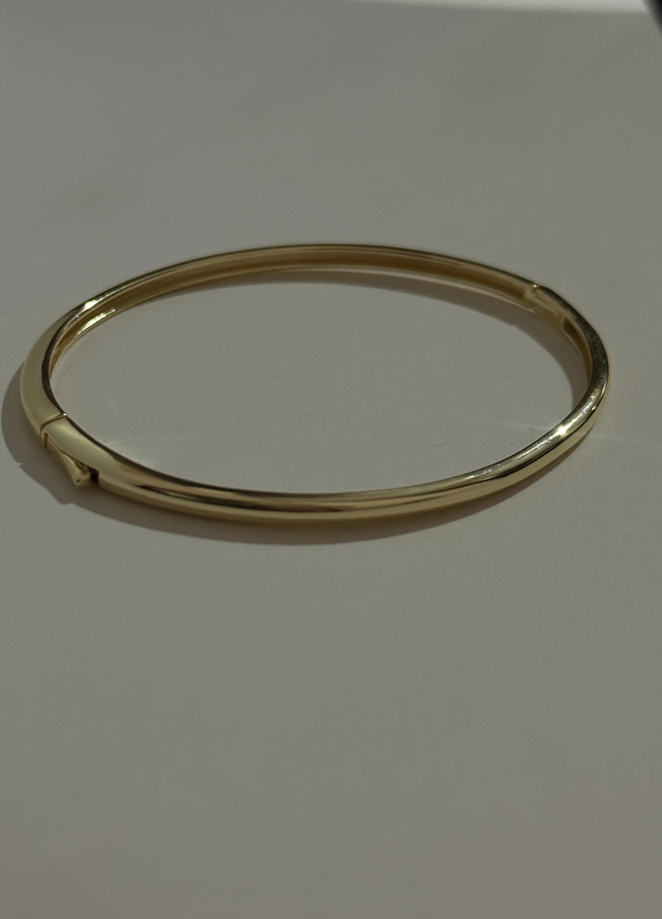 PETITE BANGLE
