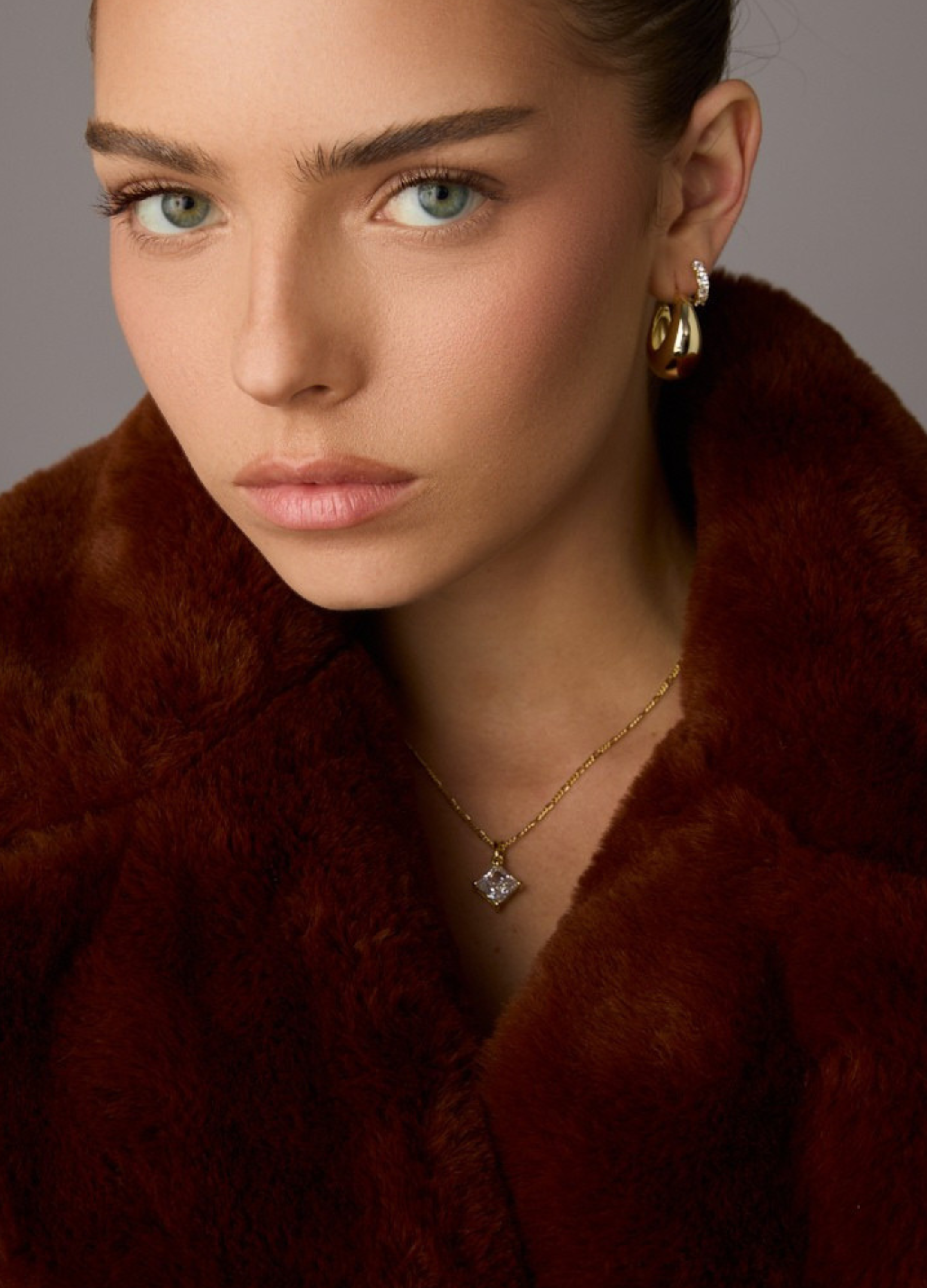 NOEMI NECKLACE
