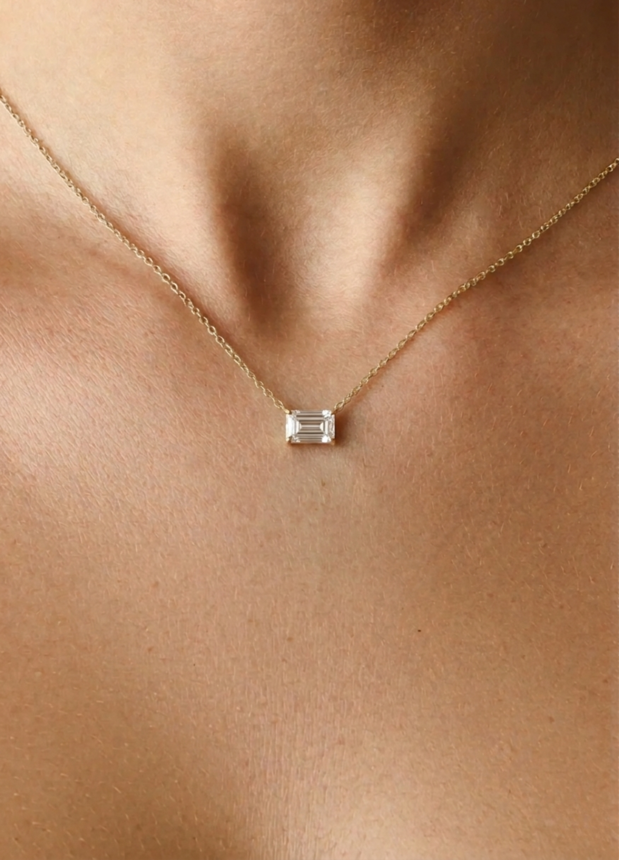 ZOE NECKLACE