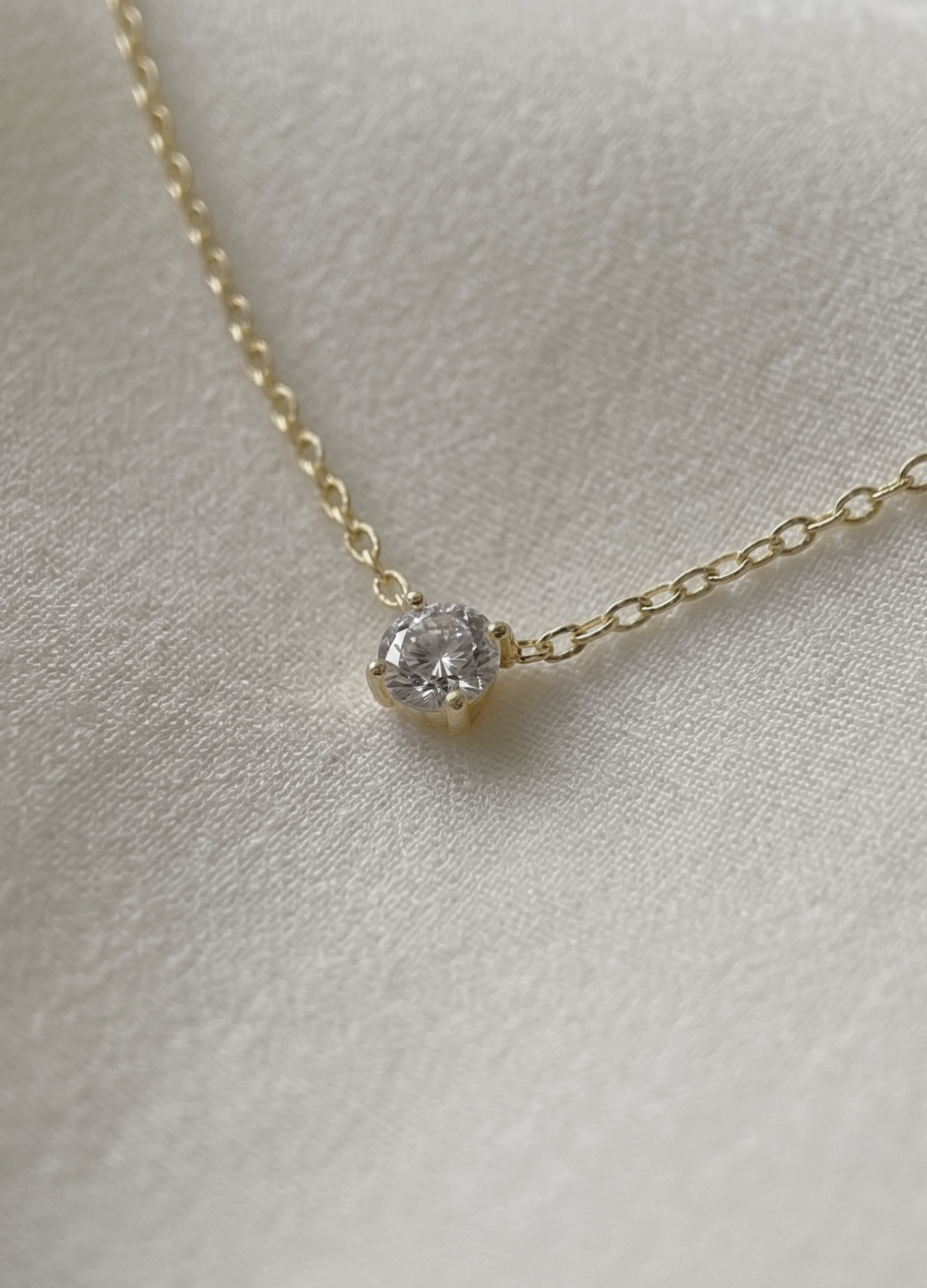 EVE NECKLACE