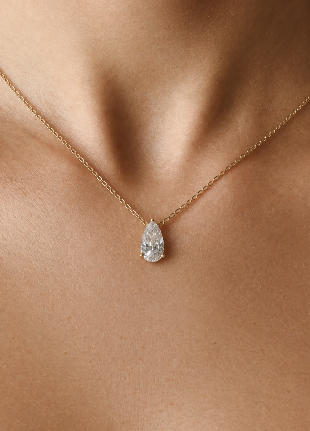 POIRE NECKLACE