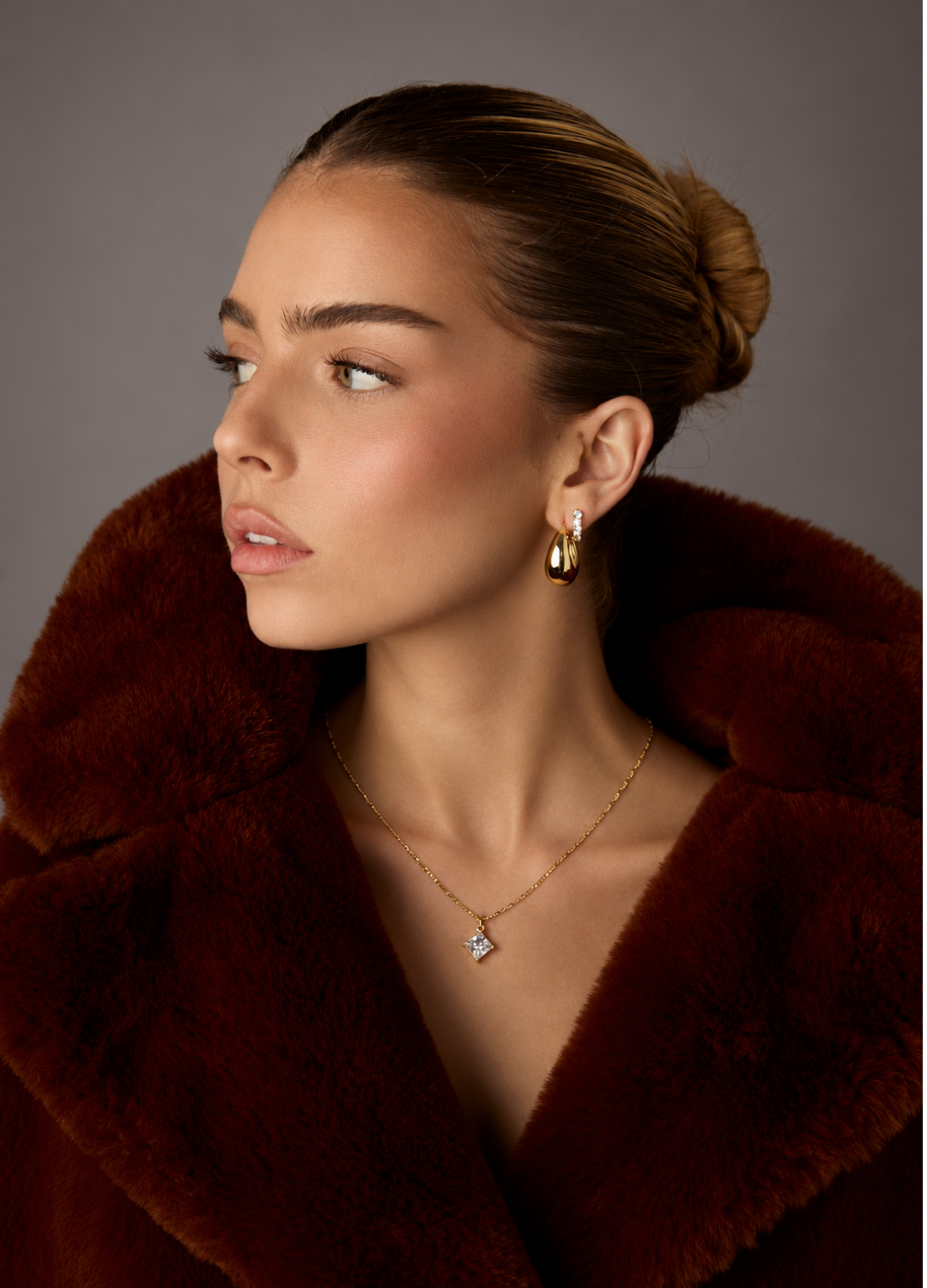 NOEMI NECKLACE