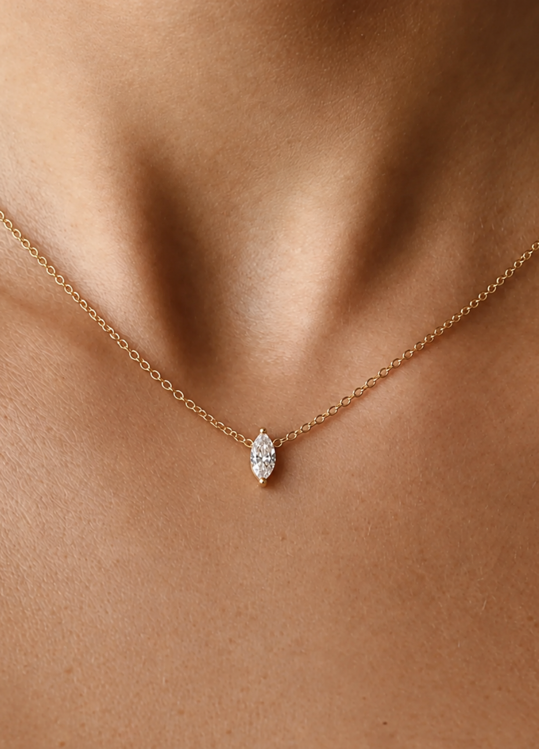 INÈS NECKLACE