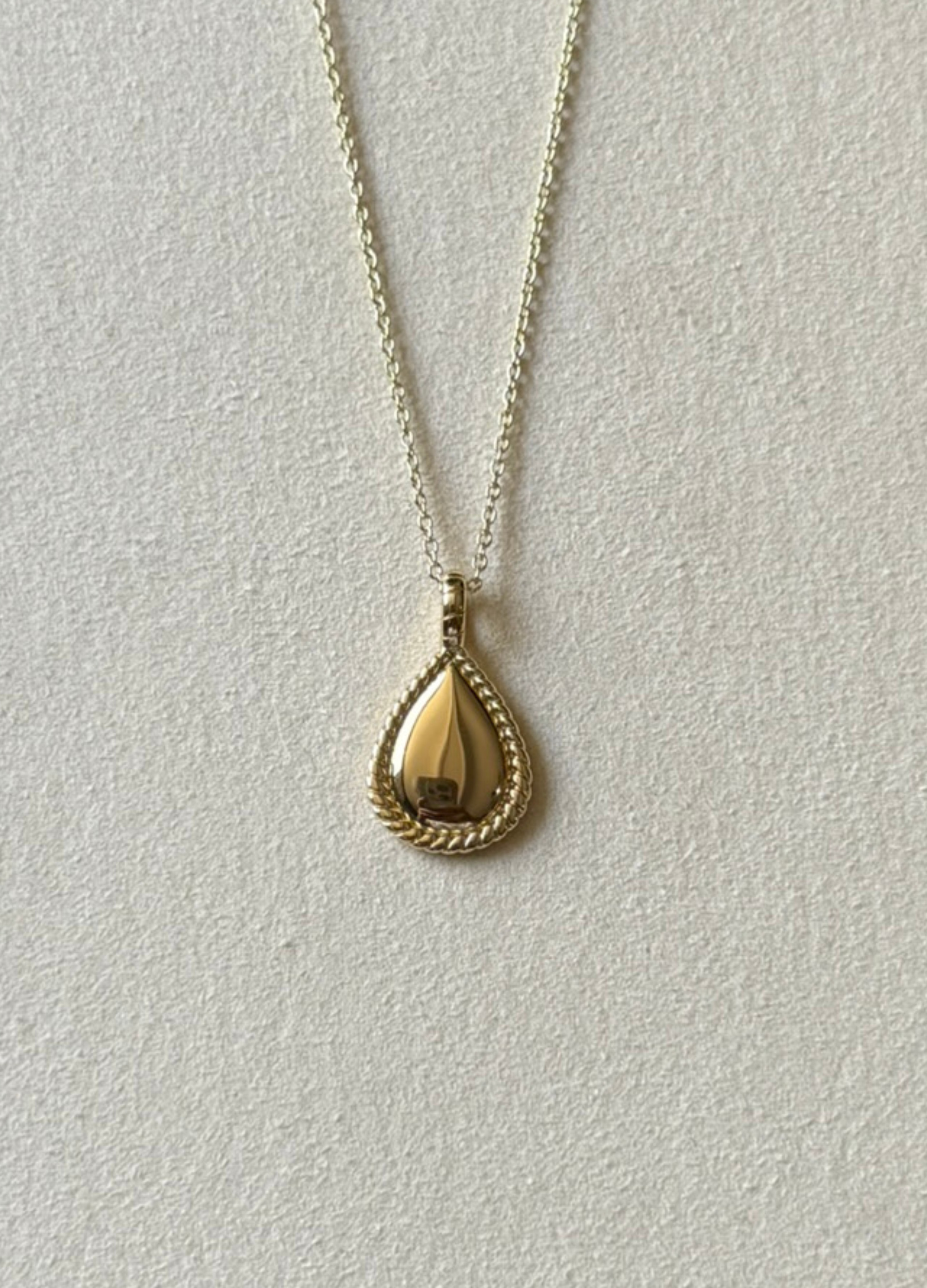 ODETTE NECKLACE