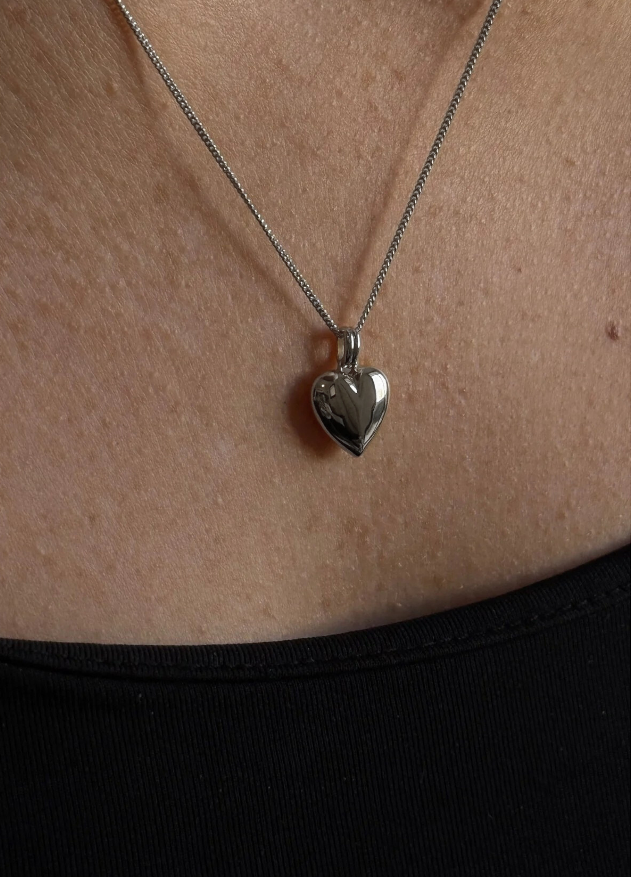 KENN NECKLACE