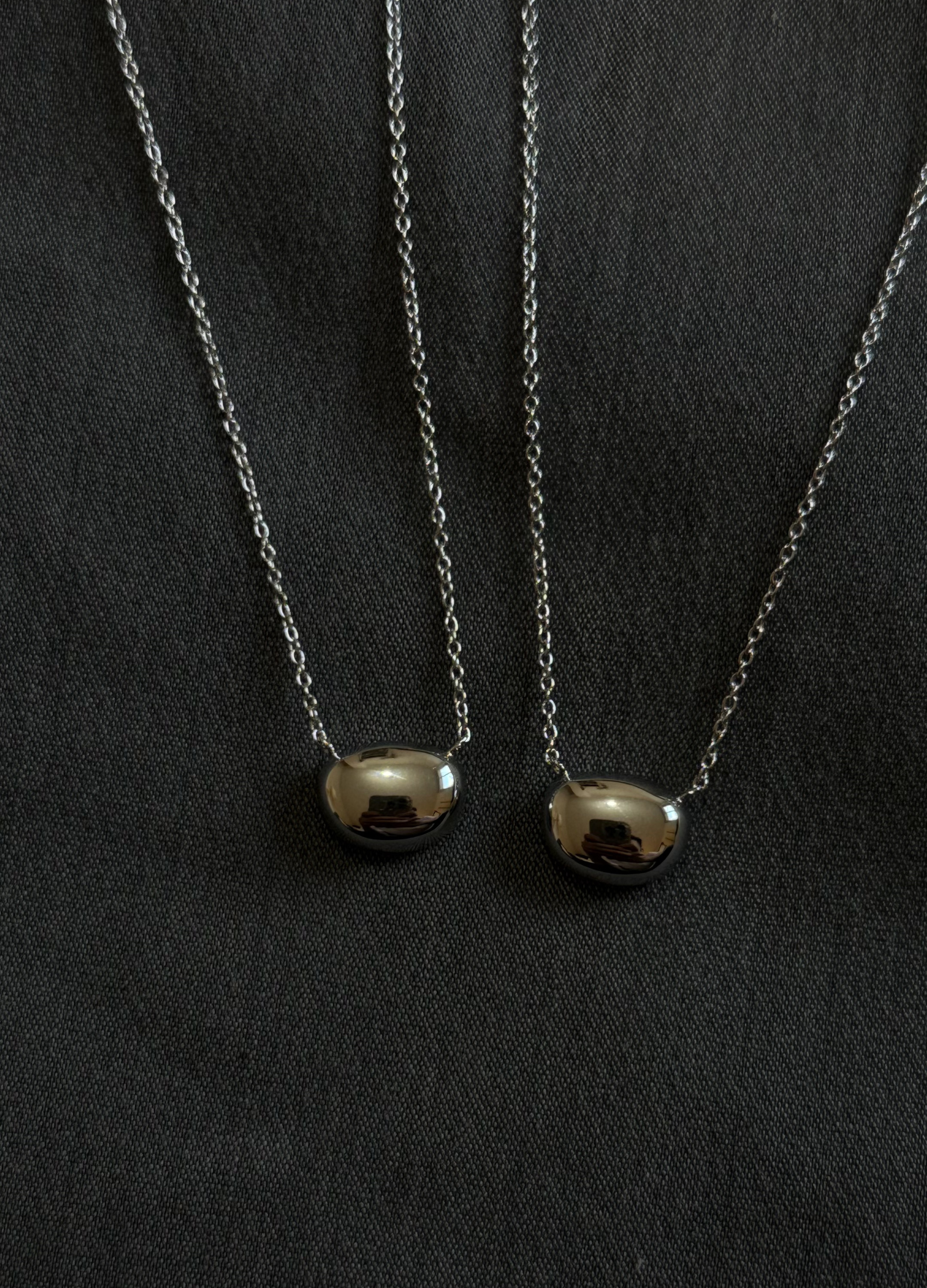 PEBBLE NECKLACE